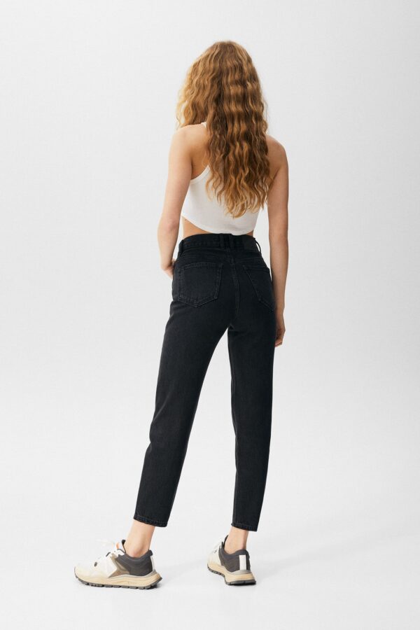 Basic Mom Jeans - Image 4